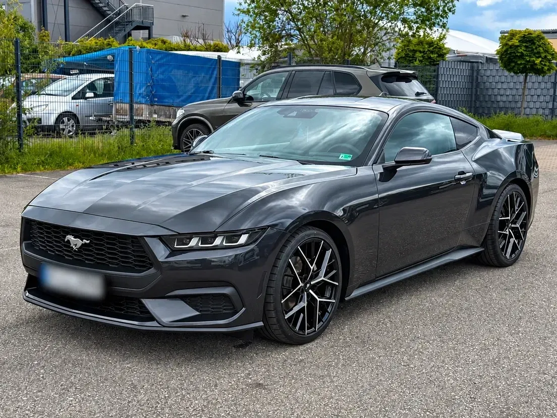Ford Mustang VI 2.3 Eco Boost Aut. — imagine 8