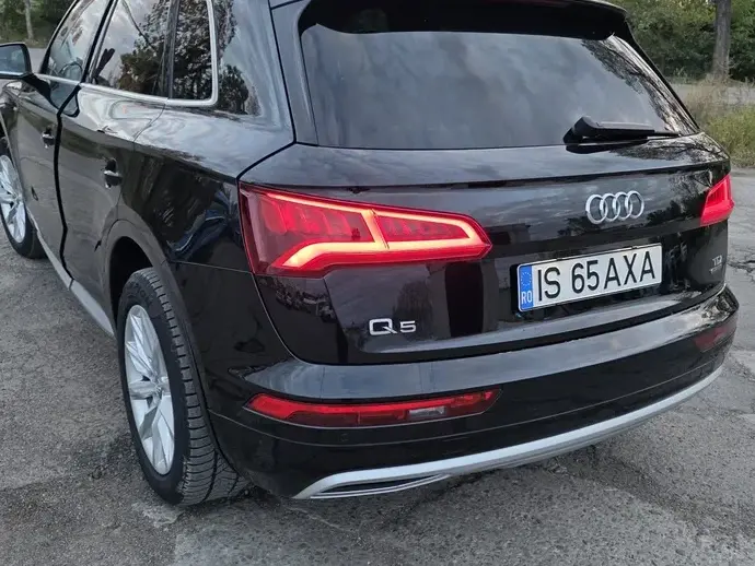 Audi Q5 FY 2.0 TDI Quattro S tronic Sport