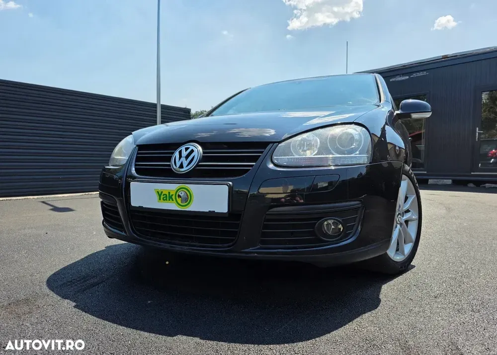 Volkswagen Golf — imagine 3