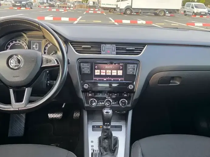 Škoda Octavia III 2.0 TDI DSG Ambition