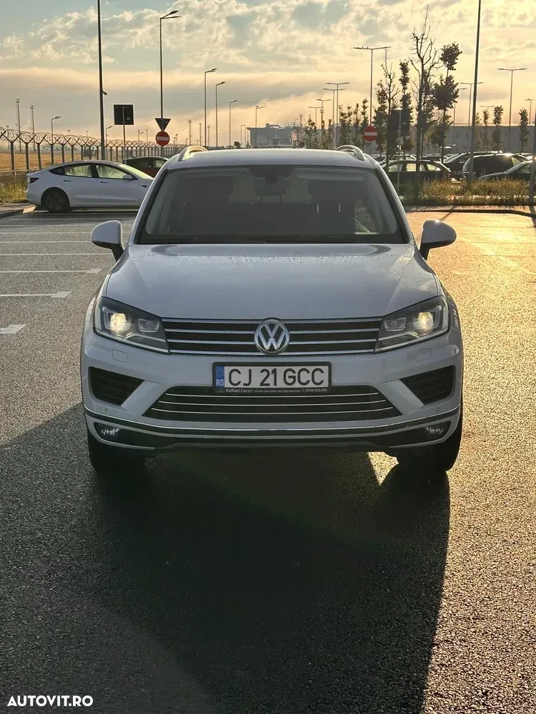 Volkswagen Touareg 3.0 V6 TDI Blue Motion DPF Automatik — imagine 2