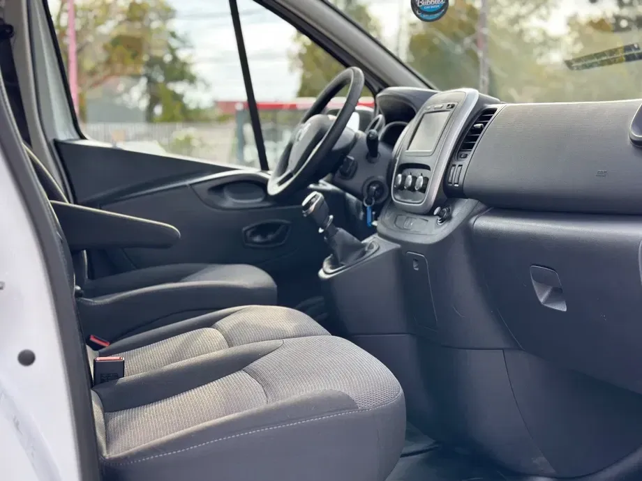 Renault Trafic — imagine 7