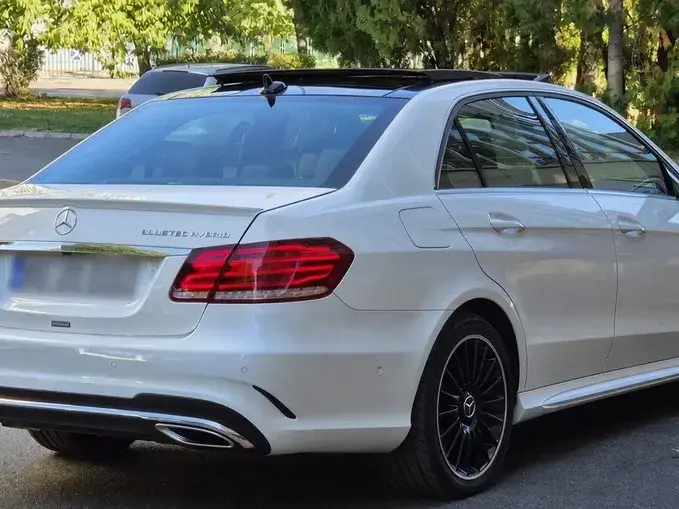 Mercedes-Benz E 300 BLUETEC HYBRID Aut.