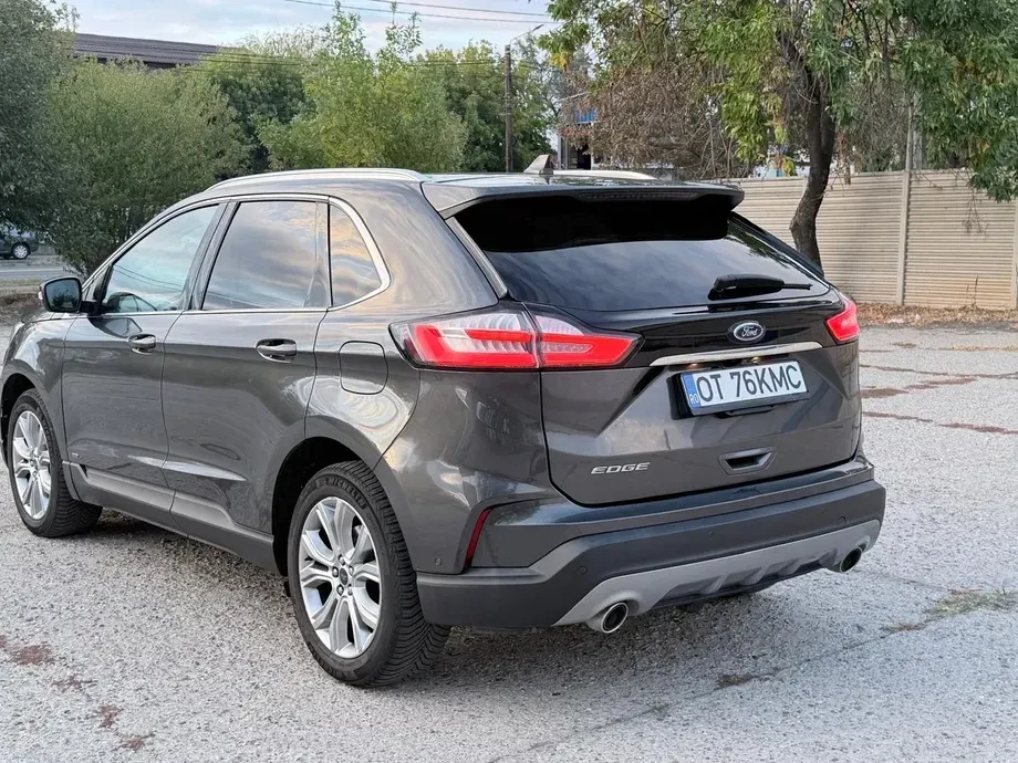Ford Edge II 2.0 Panther A8 AWD Titanium — imagine 4