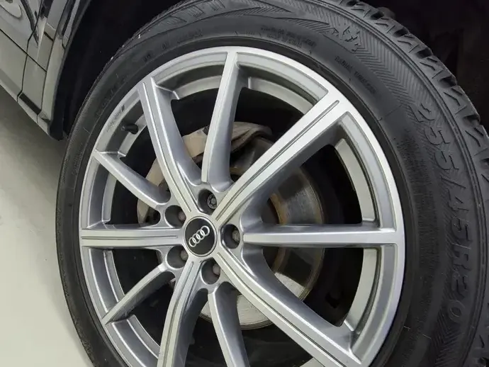 Audi Q5 FY