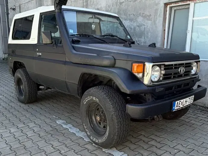 Toyota Land Cruiser