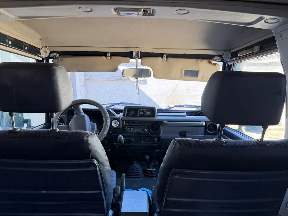 Toyota Land Cruiser — imagine 10