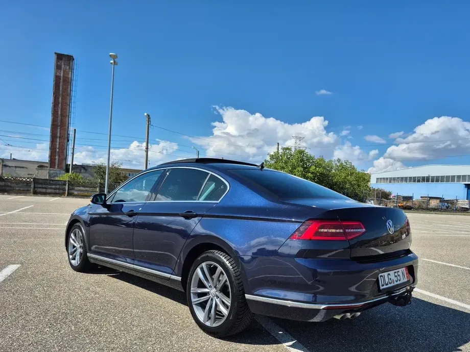 Volkswagen Passat 2.0 TDI SCR DSG Highline — imagine 2