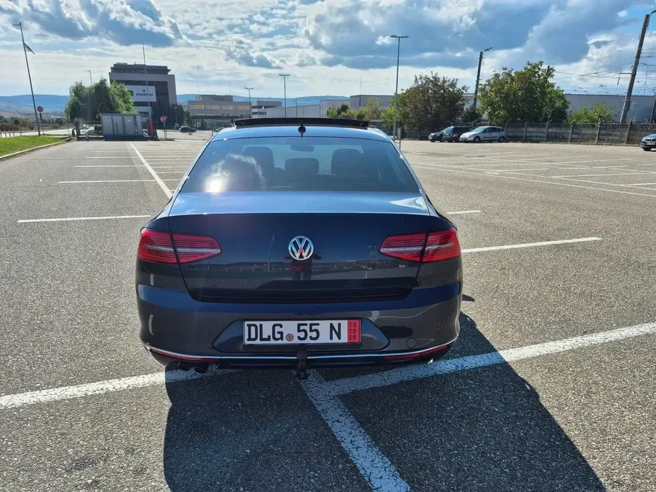 Volkswagen Passat 2.0 TDI SCR DSG Highline — imagine 8