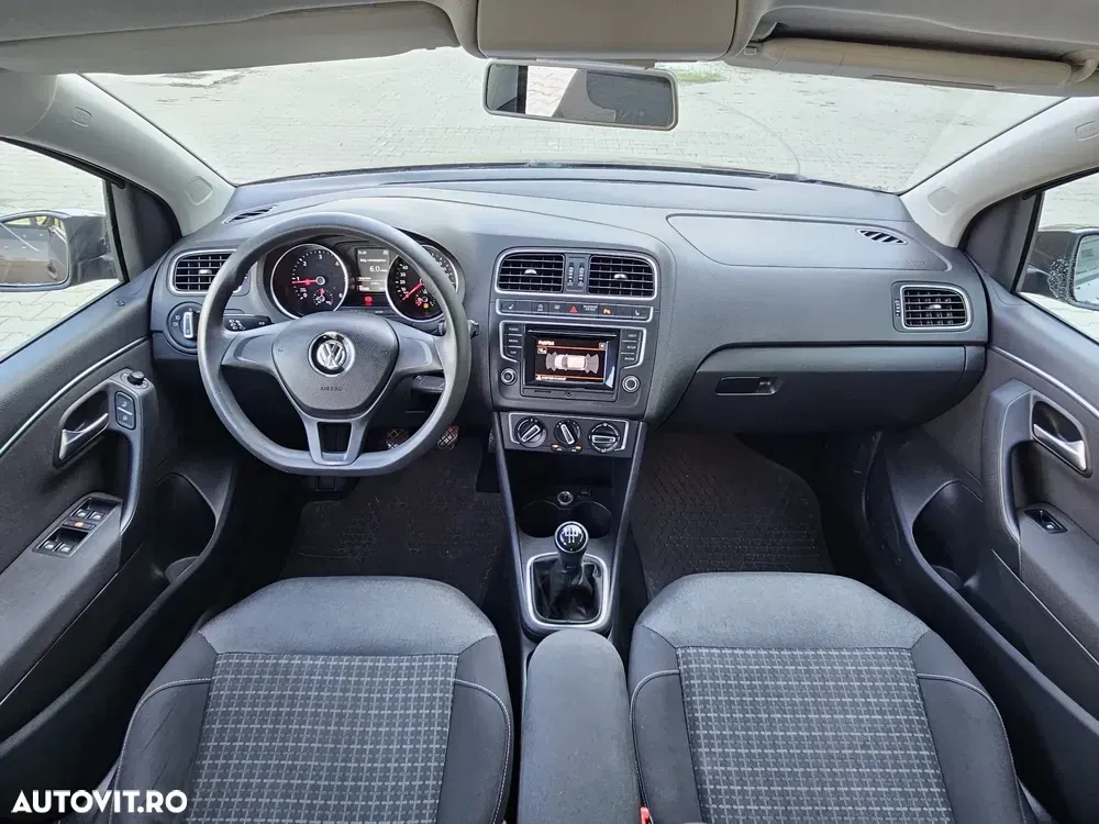 Volkswagen Polo 1.4 TDI Highline — imagine 6