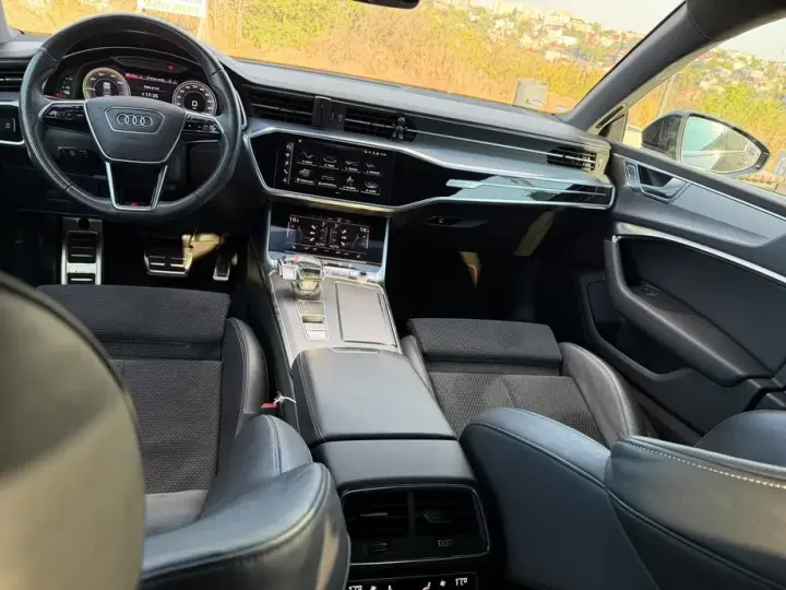 Audi A7 Sportback C8 55 TFSIe quattro S tronic