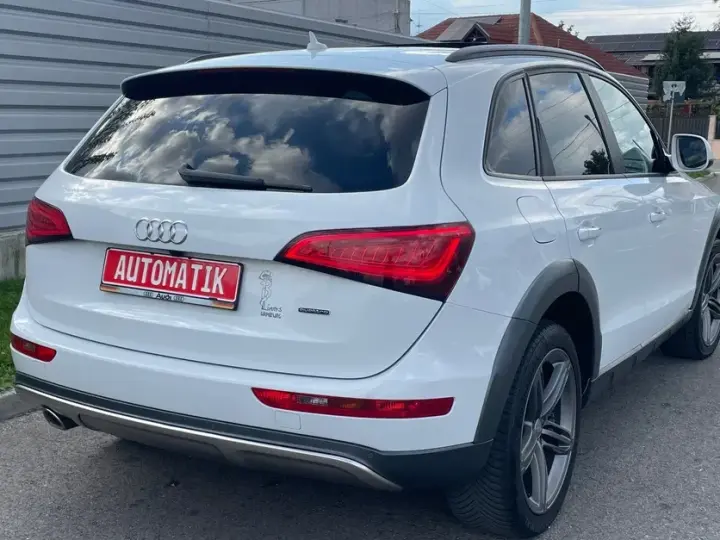 Audi Q5 8R 2.0 TDI Quattro S tronic