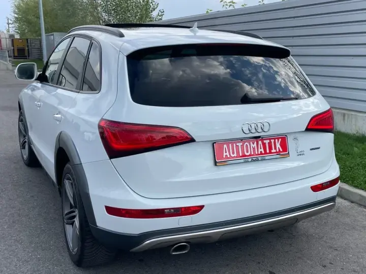 Audi Q5 8R 2.0 TDI Quattro S tronic