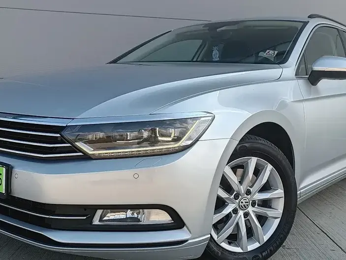 Volkswagen Passat B8 2.0 TDI DSG Comfortline