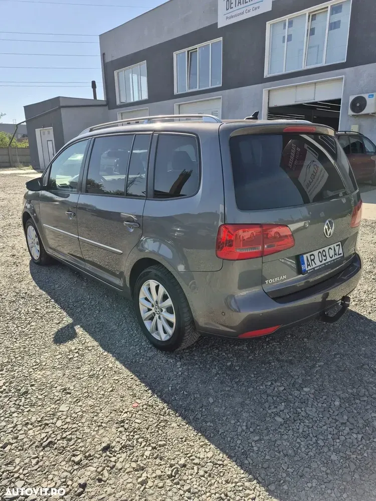 Volkswagen Touran 2.0 TDI DPF Freestyle — imagine 4