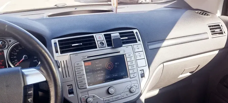 Ford Kuga I 2.0 TDCi 4x4 Titanium — imagine 7