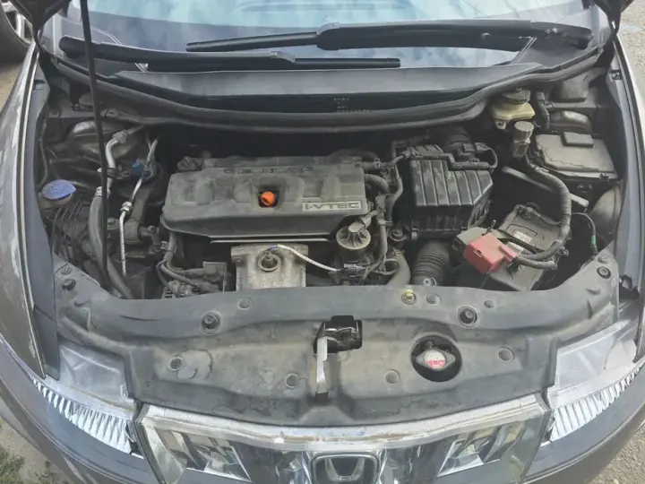 Honda Civic VIII 1.8 Sport