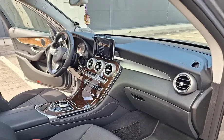 Mercedes-Benz GLC — imagine 6