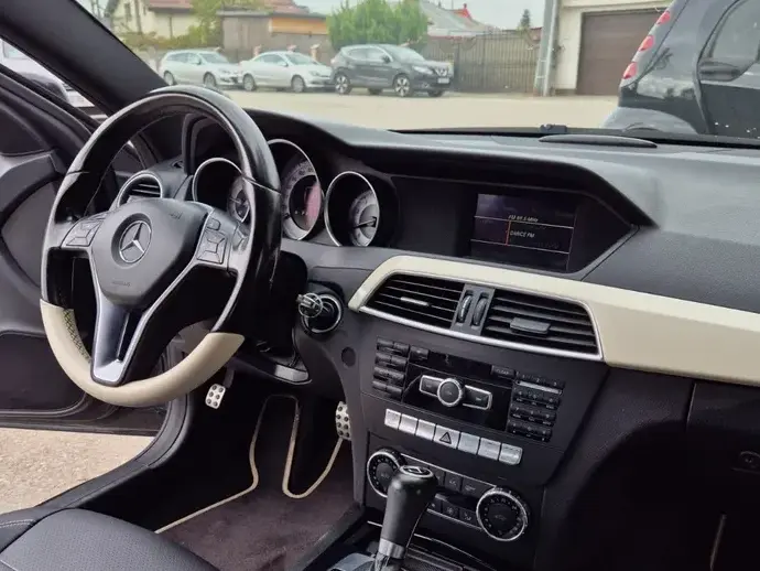 Mercedes-Benz C W204