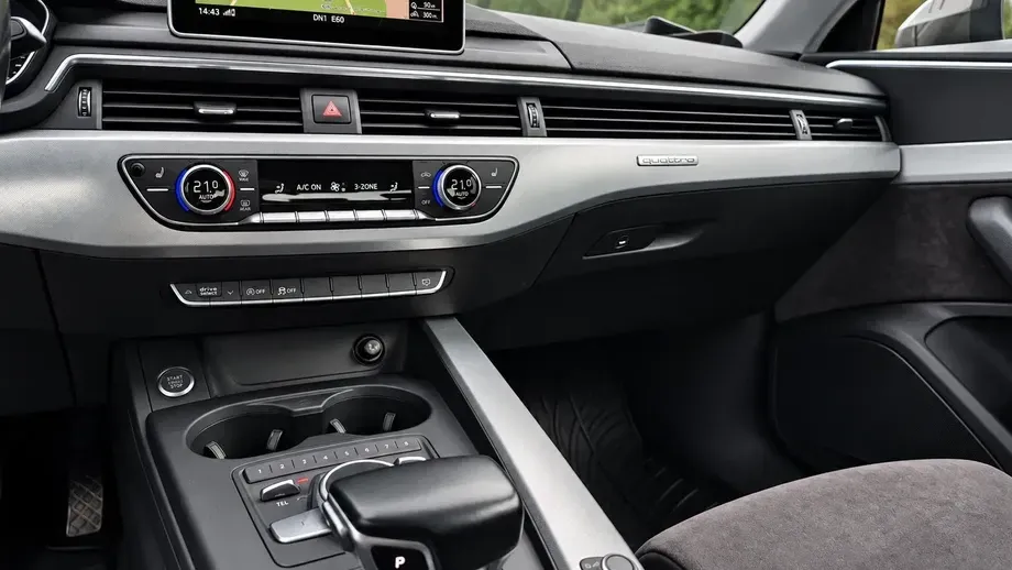 Audi A4 Limuzina B9 2.0 TDI quattro S tronic Sport — imagine 10