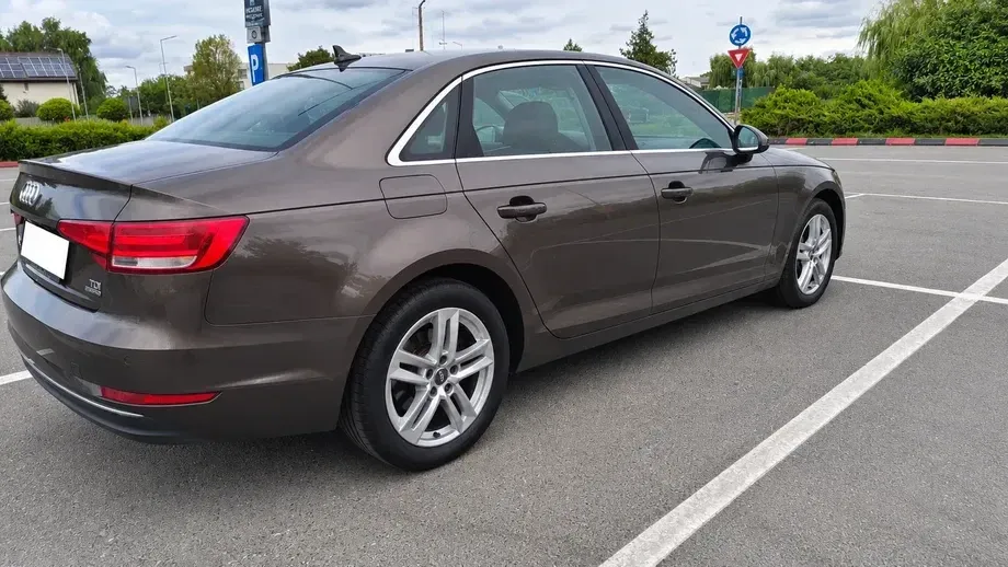 Audi A4 Limuzina B9 2.0 TDI quattro S tronic Sport — imagine 5
