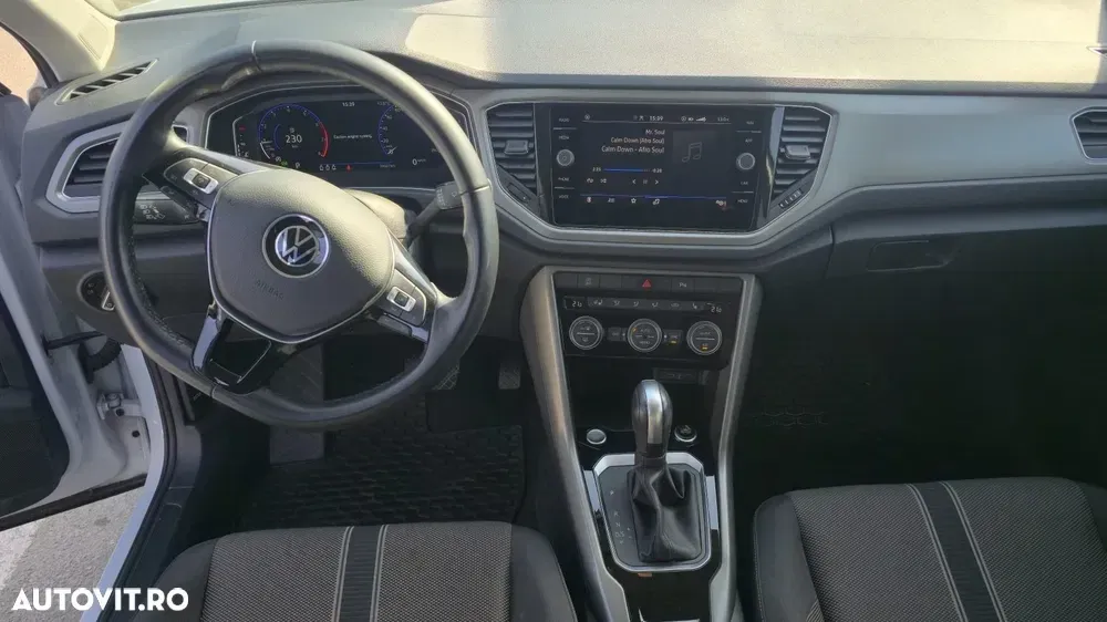 Volkswagen T-Roc 1.5 TSI DSG Style — imagine 6
