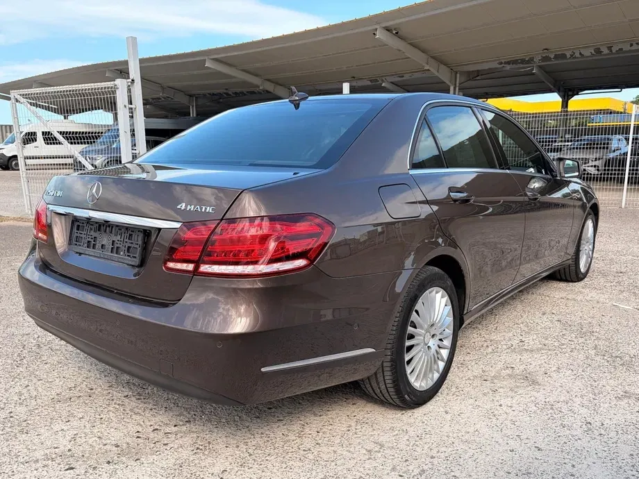 Mercedes-Benz E W212 250 CDI 4MATIC Aut. — imagine 4