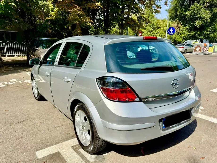Opel Astra H 1.6 — imagine 9