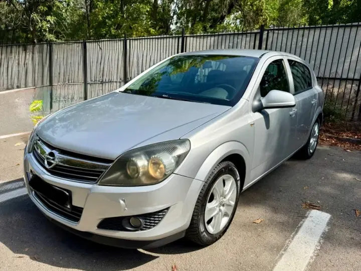 Opel Astra H 1.6