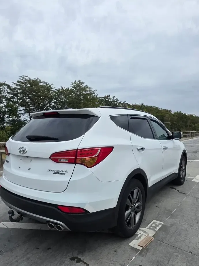 Hyundai Santa Fe III 2.2 DSL 4WD Premium — imagine 4