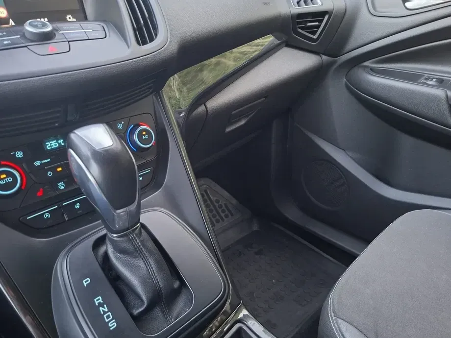 Ford Kuga III 2.0 TDCi 4WD Powershift ST-Line — imagine 9
