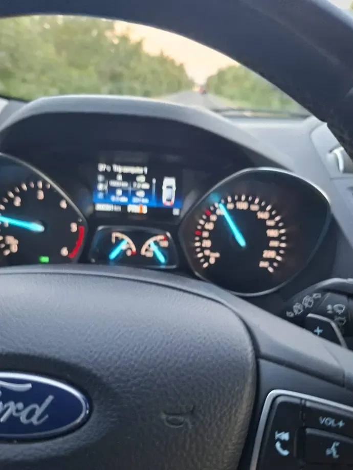 Ford Kuga III 2.0 TDCi 4WD Powershift ST-Line — imagine 4