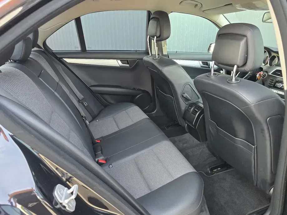 Mercedes-Benz C 200 CDI 7G-TRONIC Avantgarde Edition — imagine 8