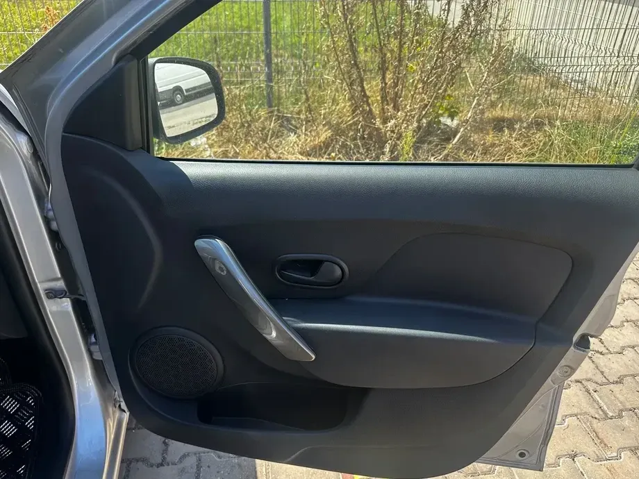 Dacia Logan MCV 1.5 dCi 90 CP Laureate — imagine 8