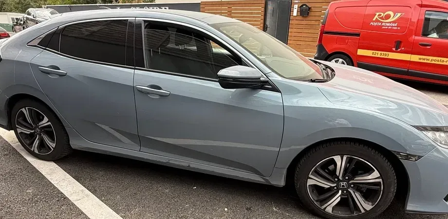 Honda Civic X — imagine 3