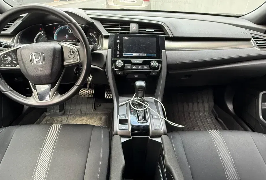Honda Civic X — imagine 8