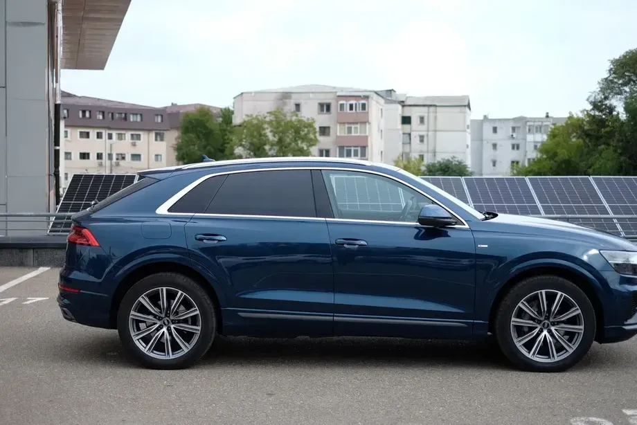 Audi Q8 3.0 55 TFSI quattro Tiptronic MHEV — imagine 9
