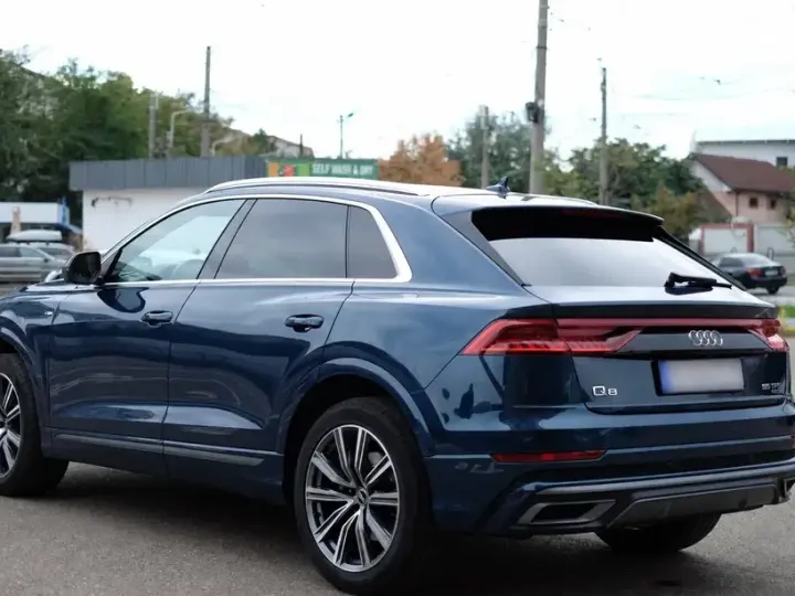 Audi Q8 3.0 55 TFSI quattro Tiptronic MHEV