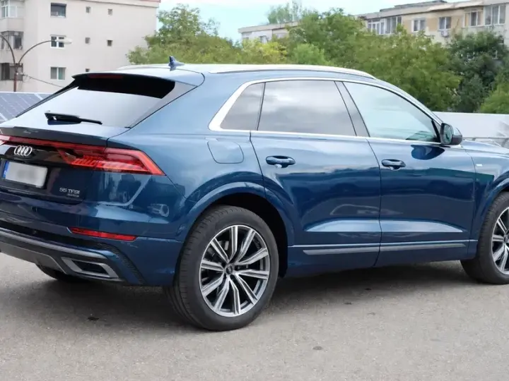 Audi Q8 3.0 55 TFSI quattro Tiptronic MHEV