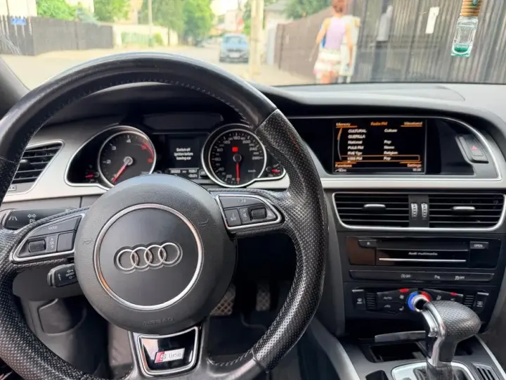 Audi A5 Coupé 2.0 TDI quattro Stronic