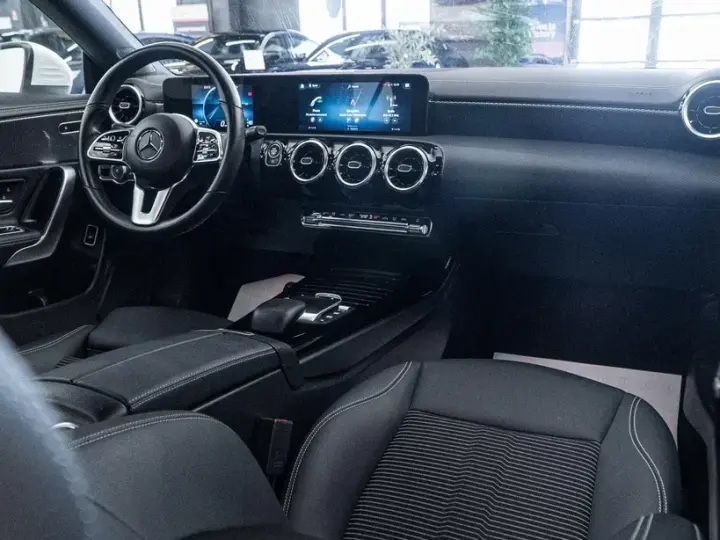 Mercedes-Benz CLA 180 d 8G-DCT Progressive Line Advanced