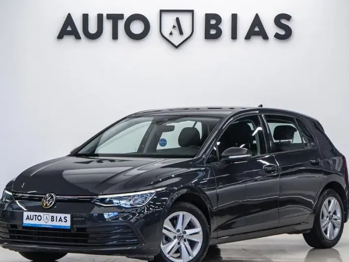 Volkswagen Golf 1.0 eTSI MHEV 110CP DSG Life