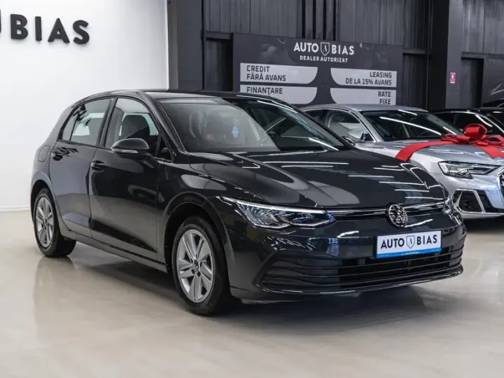 Volkswagen Golf 1.0 eTSI MHEV 110CP DSG Life