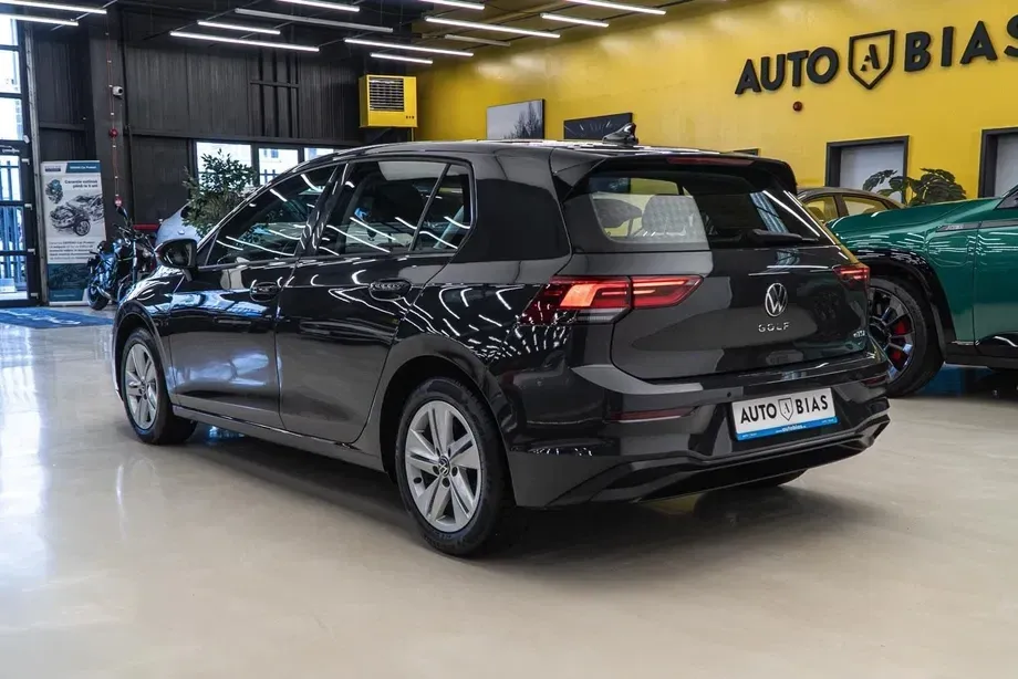 Volkswagen Golf 1.0 eTSI MHEV 110CP DSG Life — imagine 5
