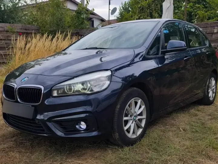BMW Seria 2 220d xDrive AT Advantage