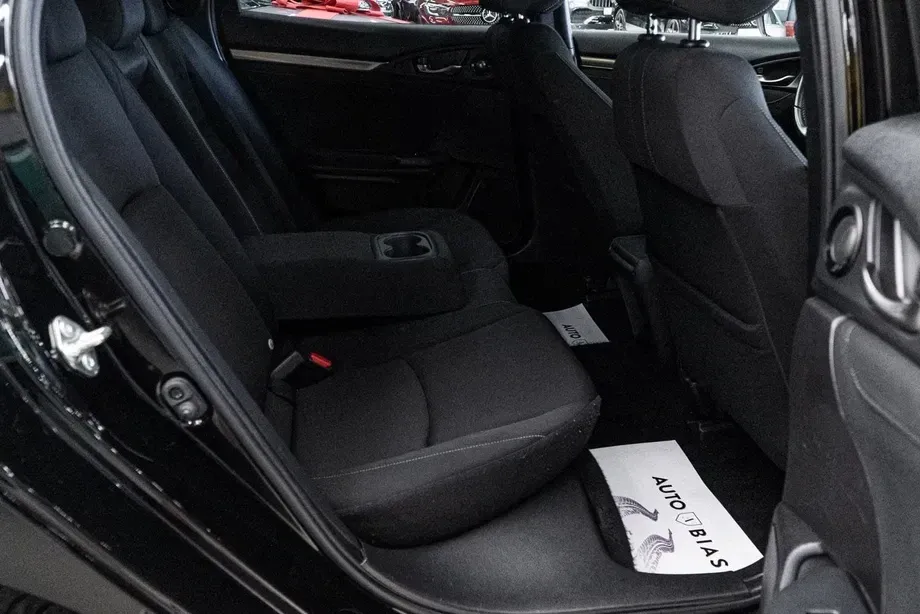 Honda Civic 1.0 VTEC Turbo CVT Elegance — imagine 8