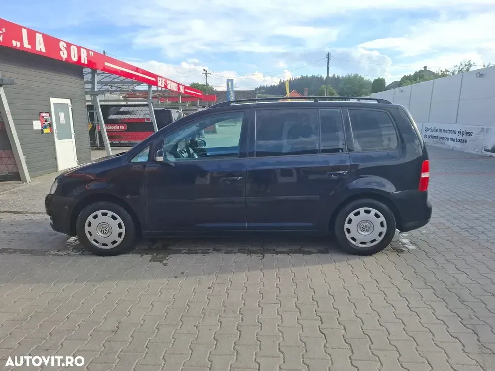 Volkswagen Touran — imagine 4