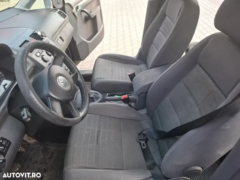 Volkswagen Touran — imagine 5
