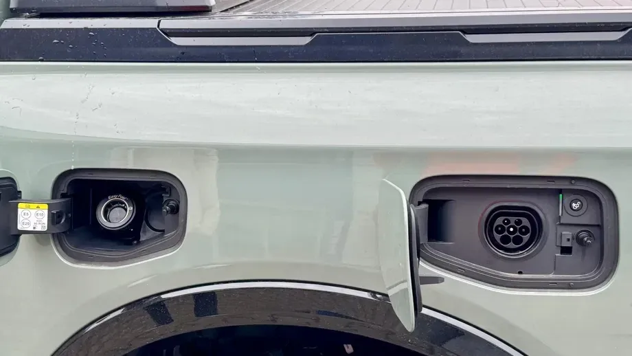 Ford Ranger III 2.3 EcoBoost 278 CP 4x4 Double Cab PHEV Platinum — imagine 2