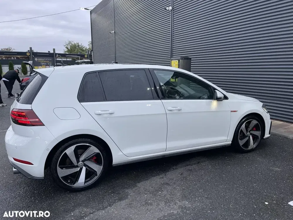 Volkswagen Golf GTI 2.0 TSI OPF Performance — imagine 4